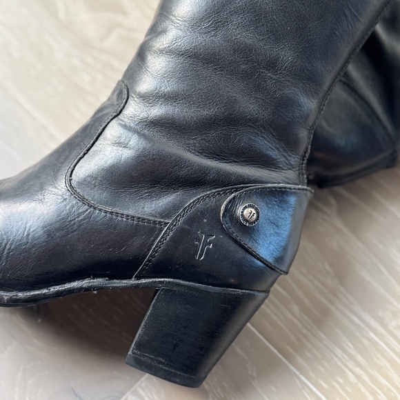 FRYE Jackie Tall Full-Grain Leather Boots in Black, size 7.5 - Picture 7 of 12